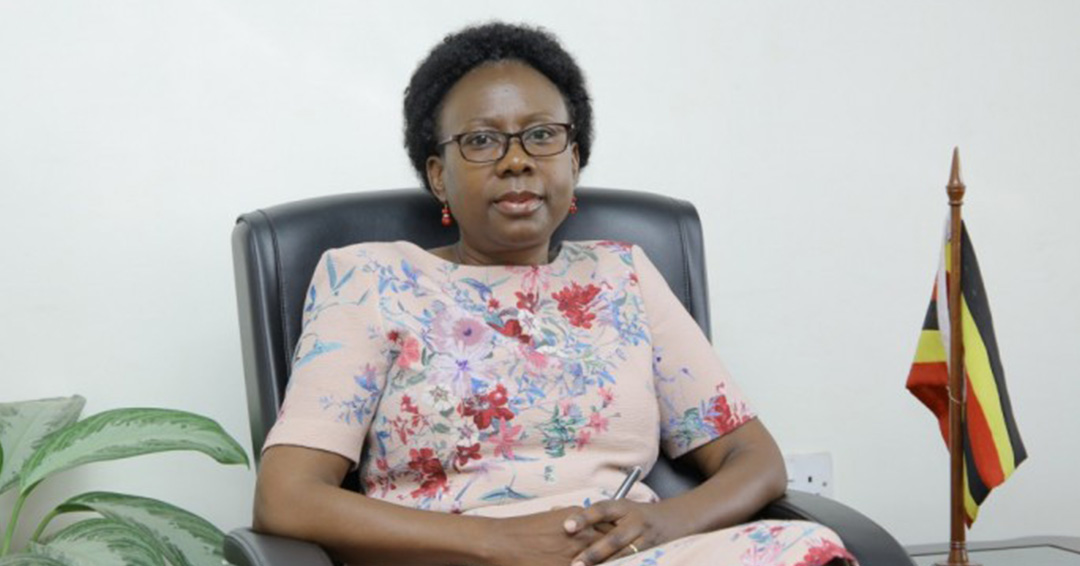 Minister of Health Addresses Relationship Between Alcohol Consumption and COVID-19 Vaccination