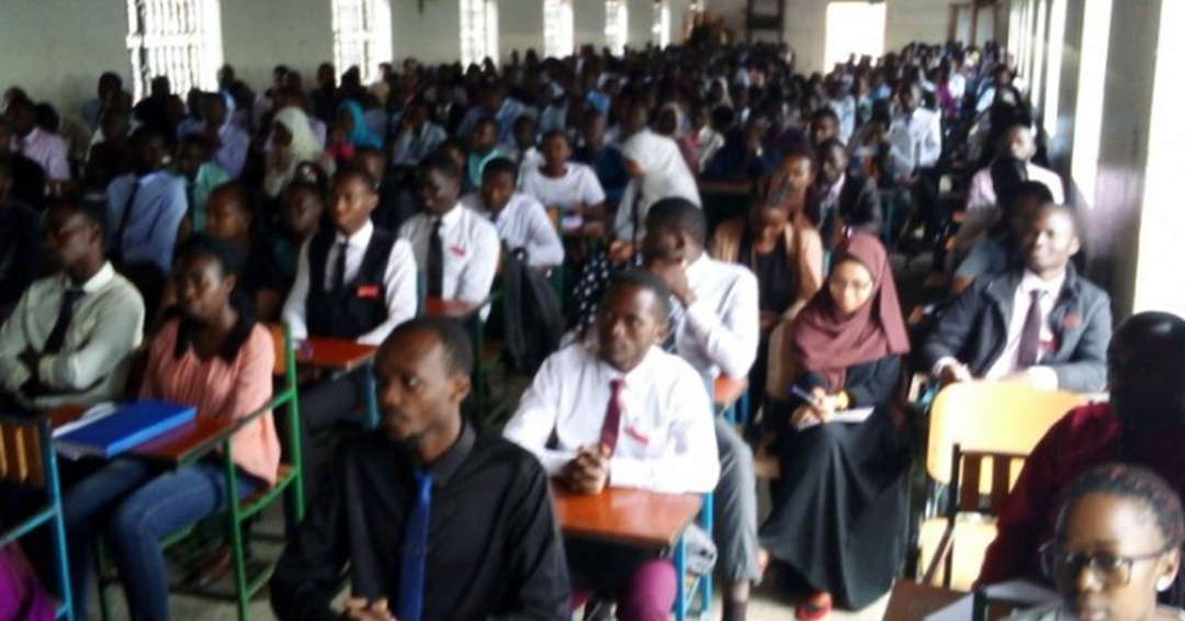 Faculty of Clinical Medicine and Dentistry Orients Its Pathology Students