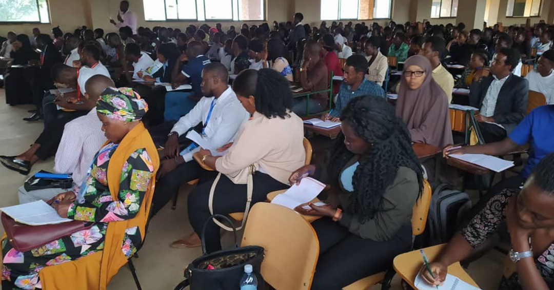 College of Economics & Management Holds Workshop for Procurement Students