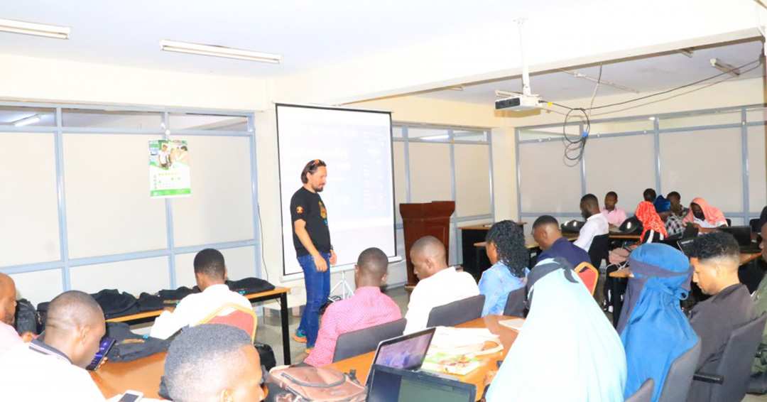 KIU Hosts Workshop on Blockchain Technology